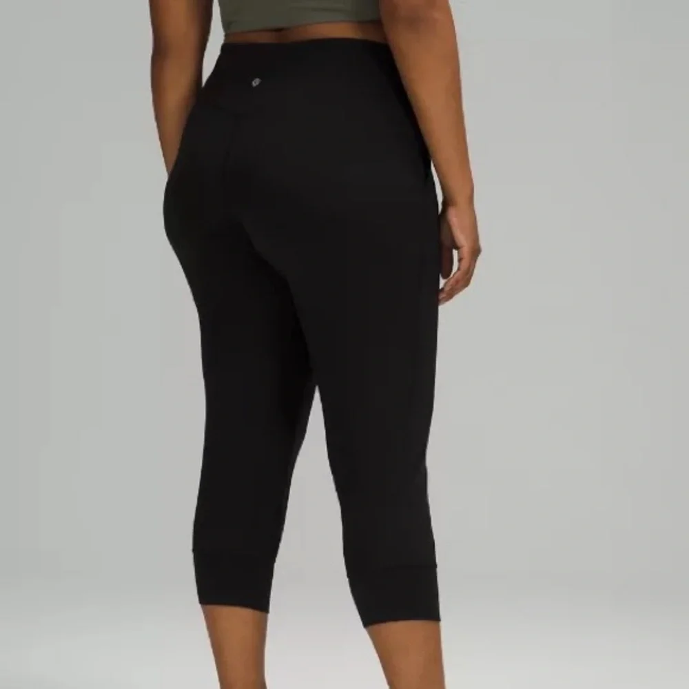 lululemon Align™ Jogger Crop Black Size 12 - Picture 2 of 12